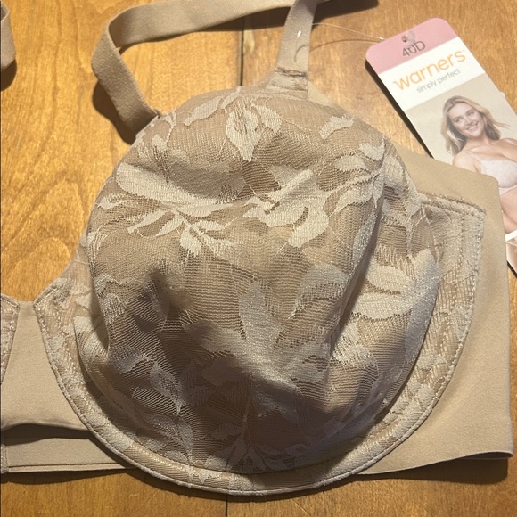 Warner's Beige Floral Lace Bra - Picture 2 of 4